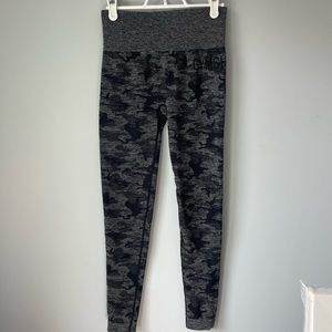 GYMSHARK Camo Leggings